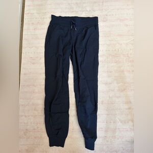lululemon navy dance studio joggers size 8 women